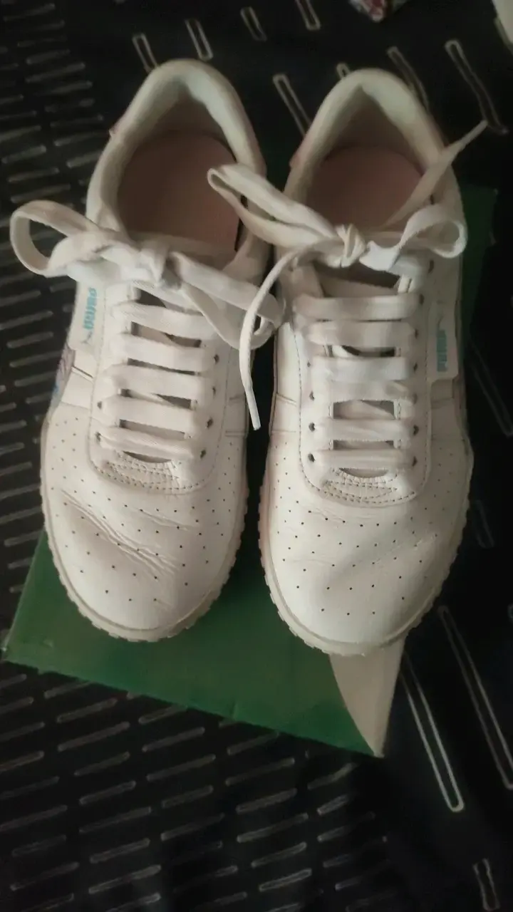 Zapatillas deportivas blancas Puma para mujer - 1
