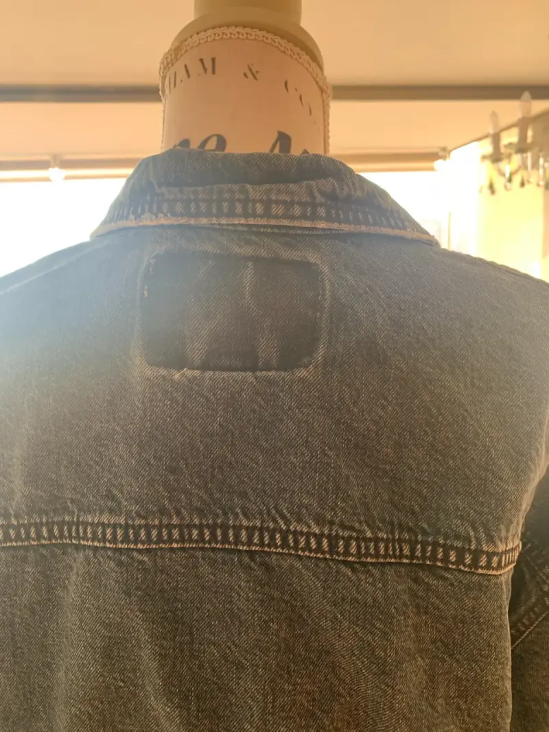 Chaqueta de mezclilla negra para mujer - 4