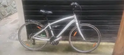 Bicicleta Norco Urbana Plateada en Buen Estado - miniatura 1