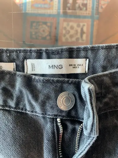 Shorts de mezclilla gris MNG para mujer - miniatura 2
