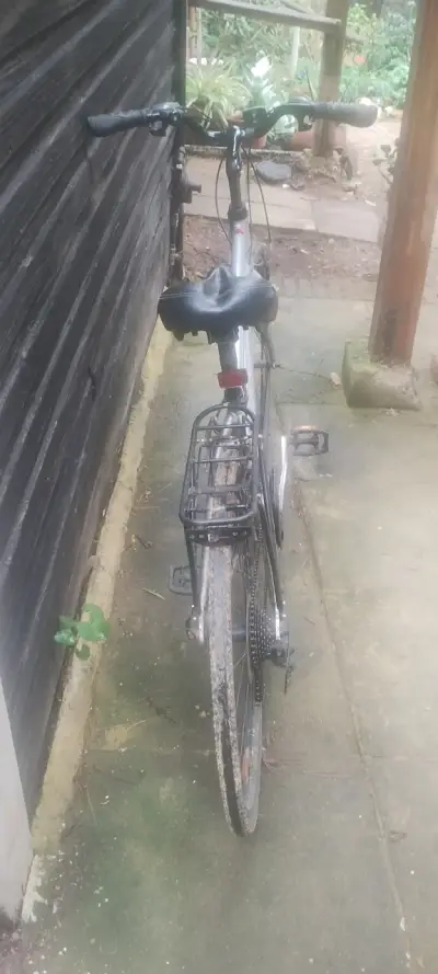 Bicicleta Norco Urbana Plateada en Buen Estado - miniatura 3
