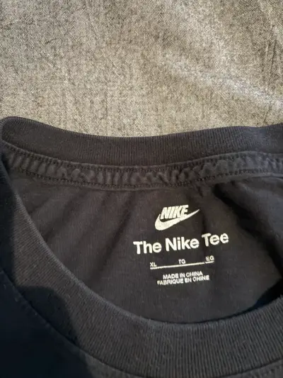 Polera Nike Swoosh By Air Negra Talla XL - miniatura 1