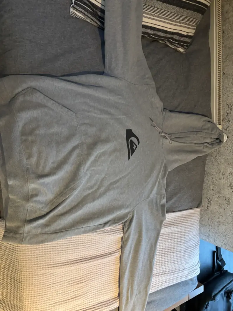 Polerón con capucha gris Quiksilver talla XL - 2