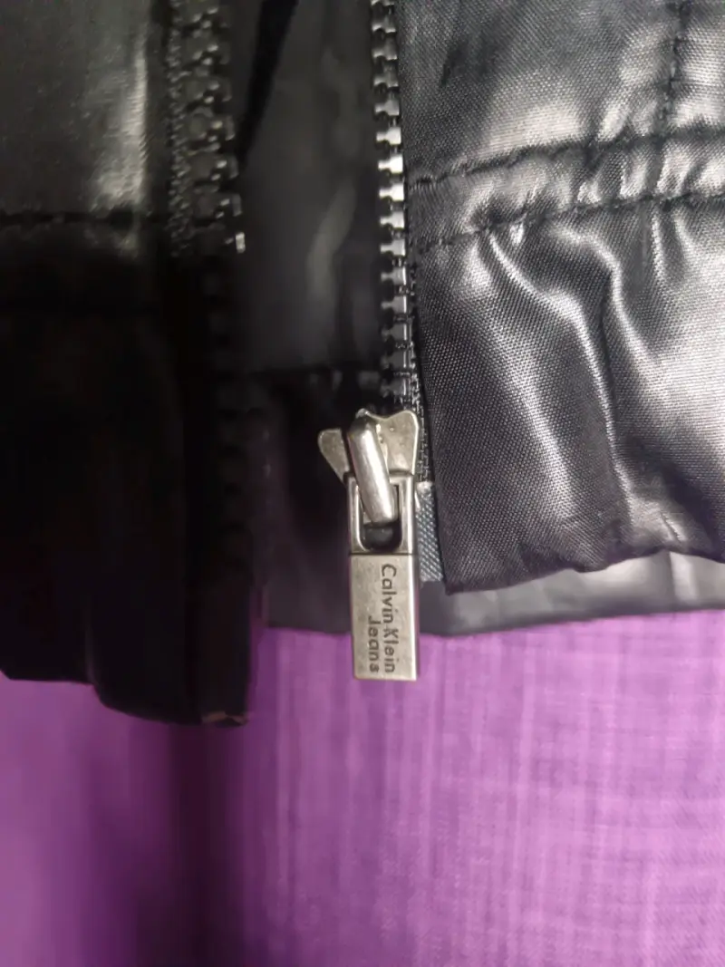 Chaqueta acolchada negra Calvin Klein para niños - 4