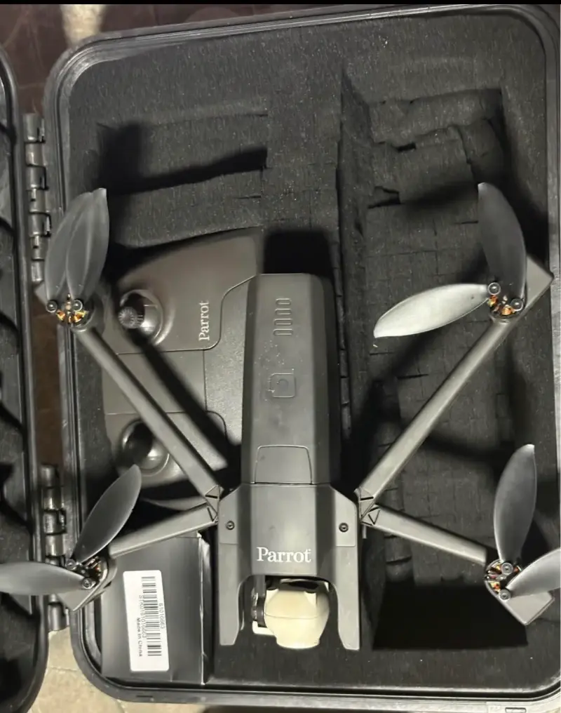 Dron Parrot con Estuche Protector Ubermann - 2