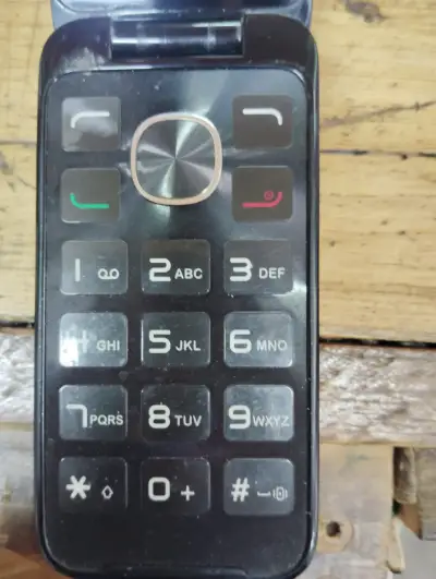 Celular tipo concha Own básico para adultos - miniatura 2