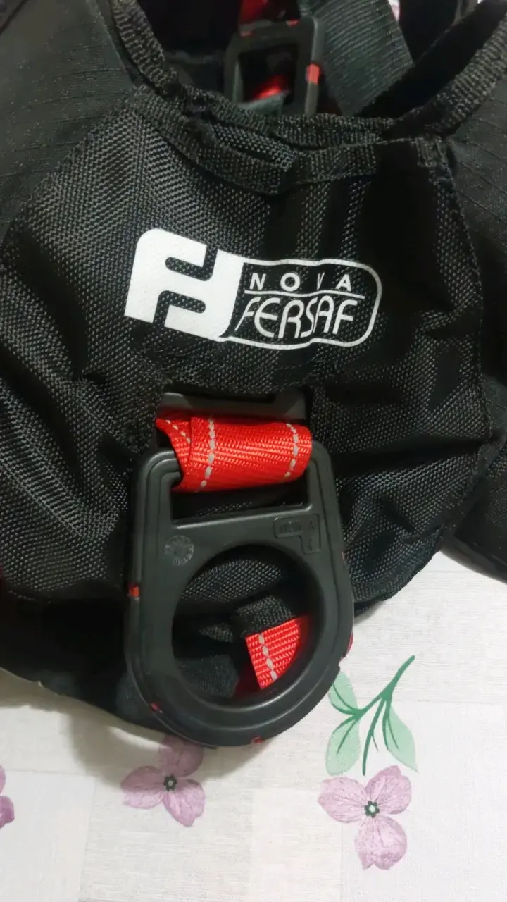 Arnés de seguridad Equiseg con cuerda elástica - 5