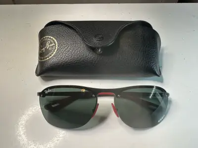 Ray-Ban edición Ferrari como NUEVOS - miniatura 1