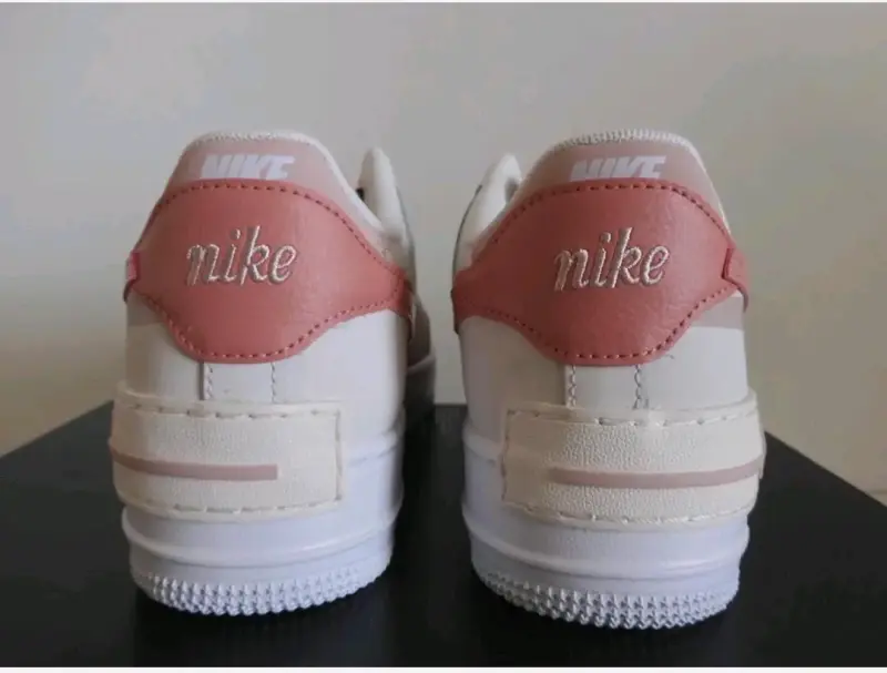Zapatillas Nike Air Force nuevas - 3
