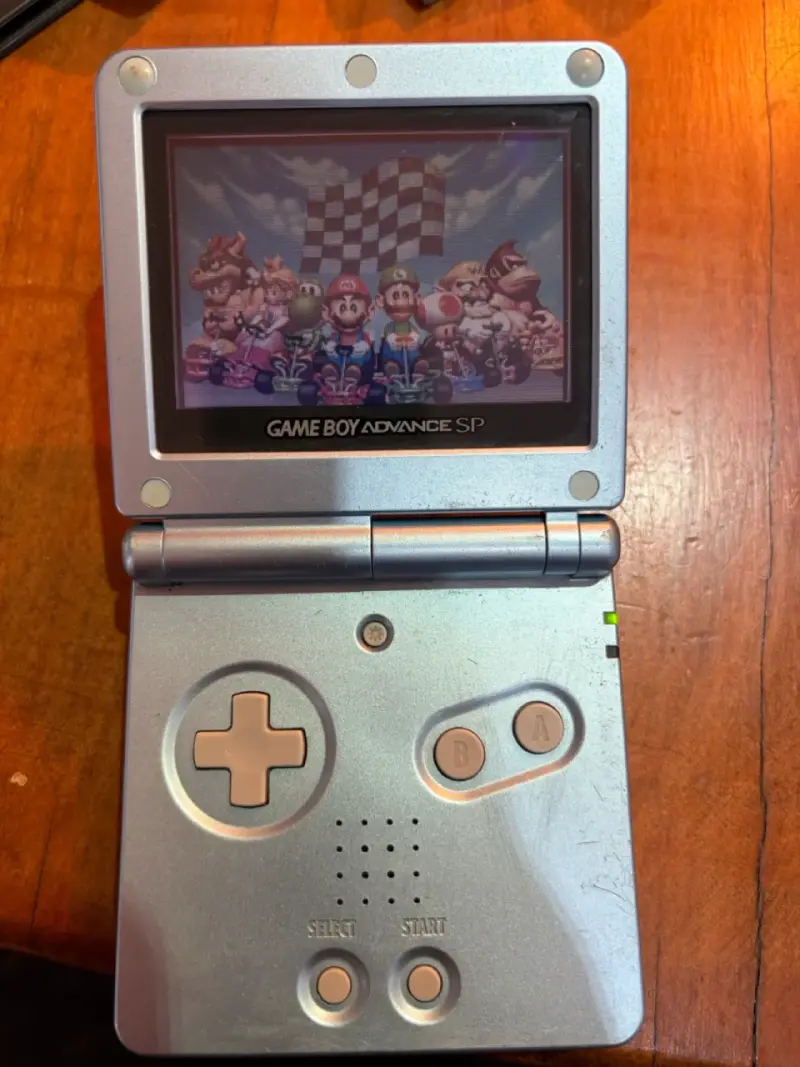 Consola portátil Nintendo Game Boy Advance SP plateada - 2