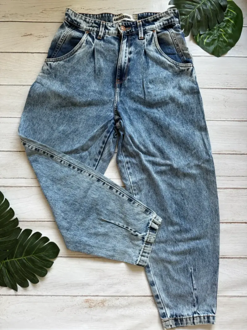 Jeans de mezclilla azul claro Americano