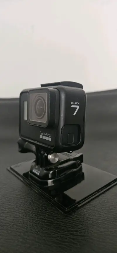 Cámara GoPro Hero 7 Black con Soporte - miniatura 3