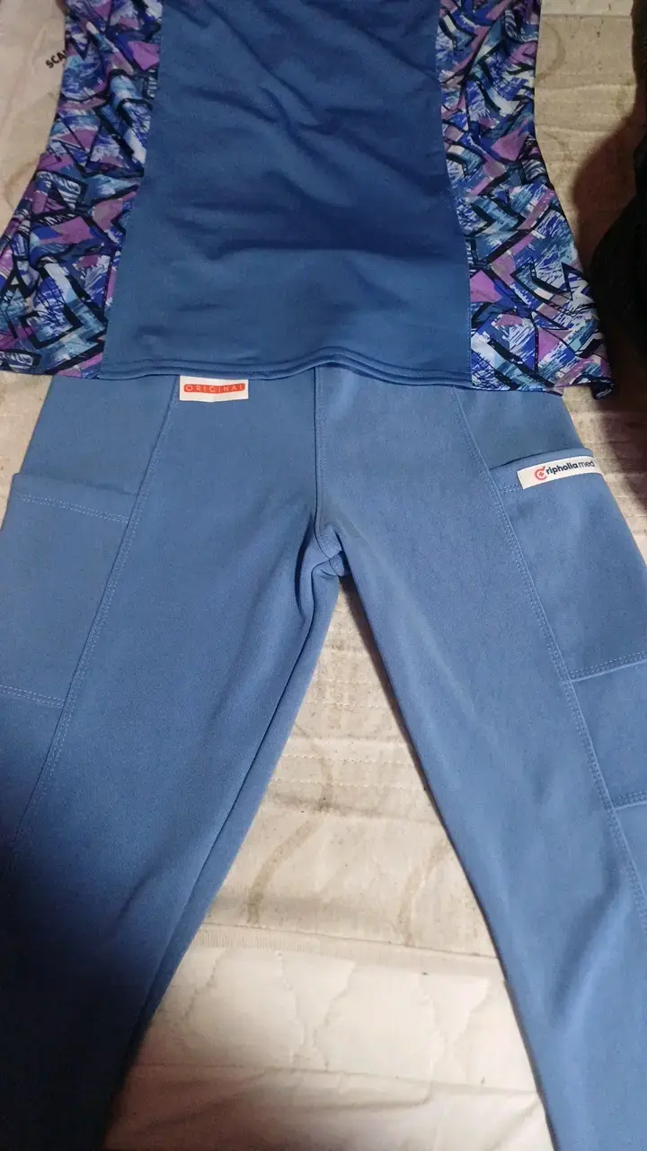 Conjunto médico azul Ripholia Med - 3