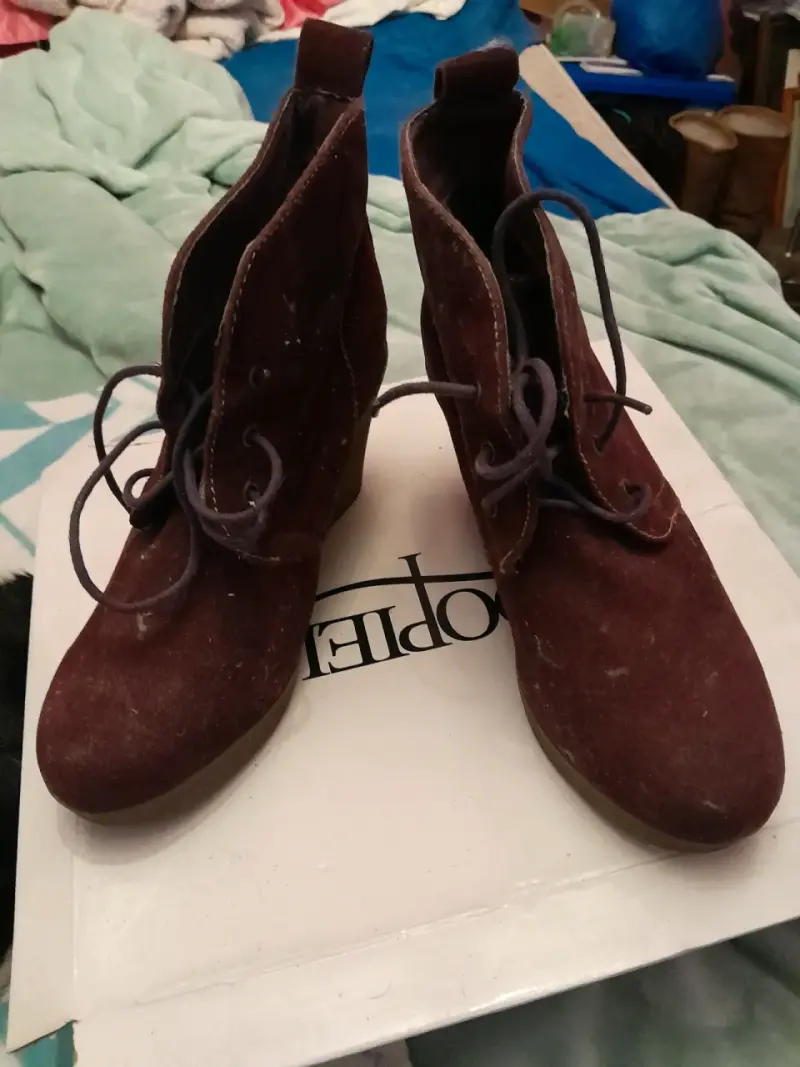 Botines de gamuza lila con cordónes - 3