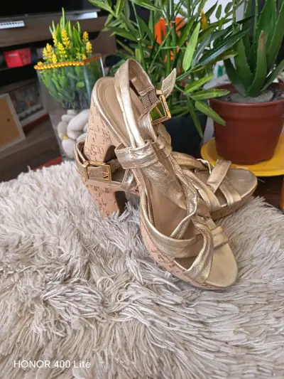Sandalias Gacel de tacón doradas - miniatura 3