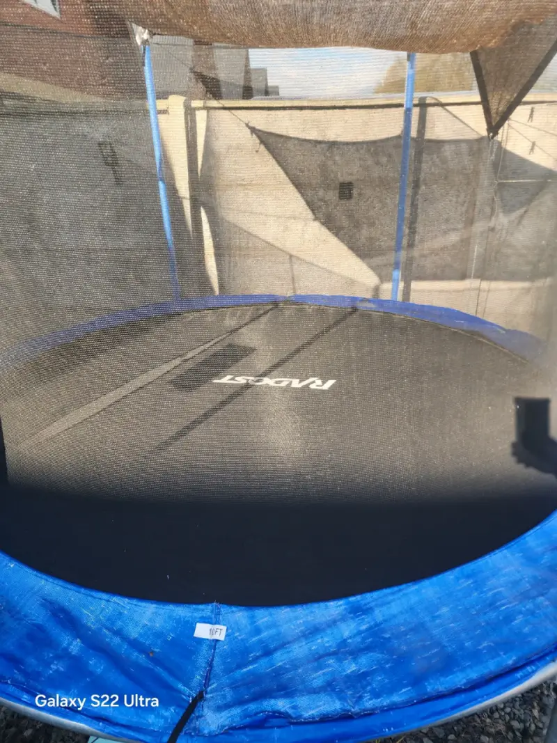 Trampolín grande con red de seguridad - 2