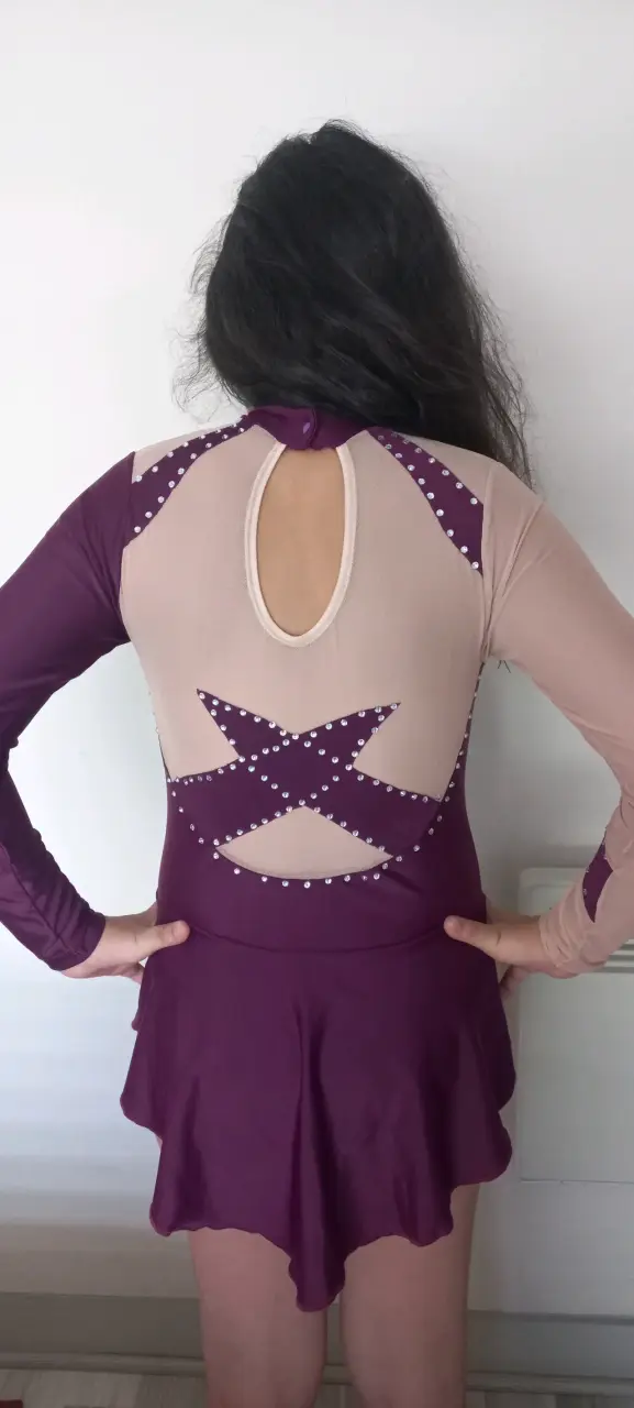 Malla de Patinaje Artístico Morado con Detalles - 2