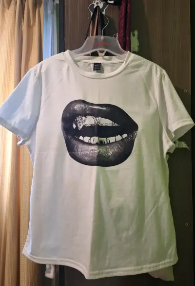 Polera Blanca con estampado shein - miniatura 1