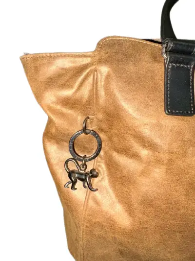 Bolso de mano Kipling marrón con asas negras - miniatura 3