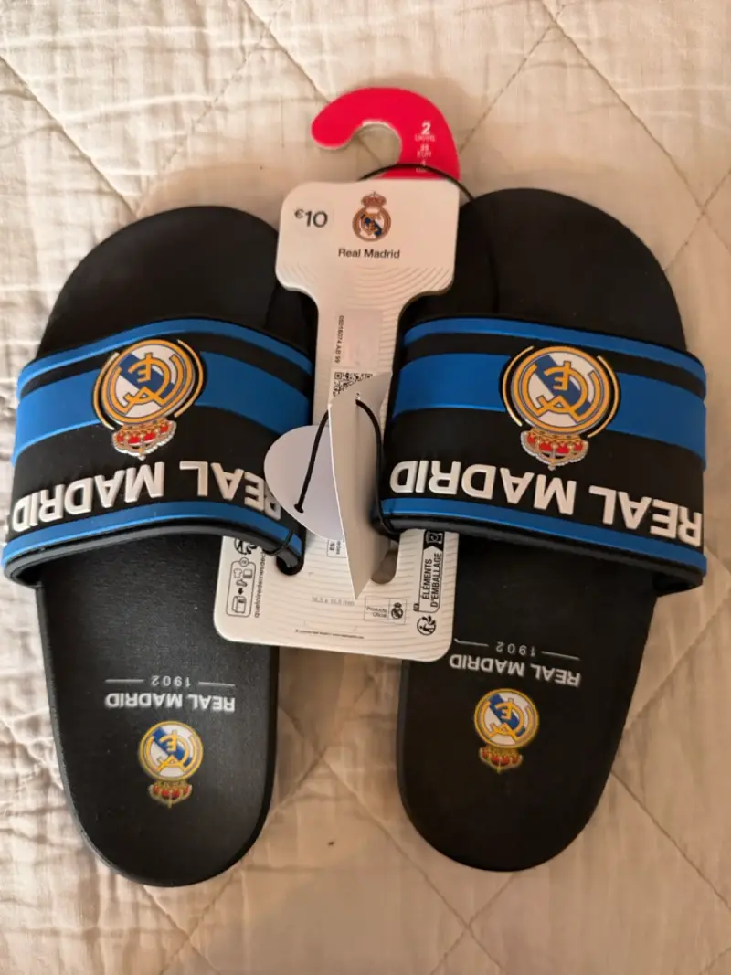 Sandalias Real Madrid negras y azules - 2