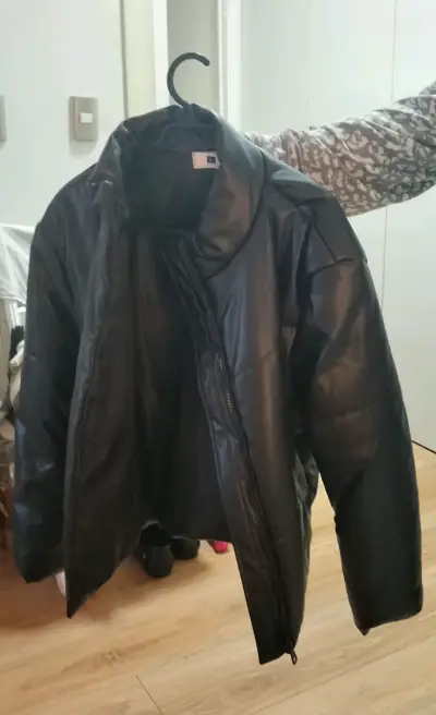 Chaqueta de cuero sintético negra para hombre - miniatura 2