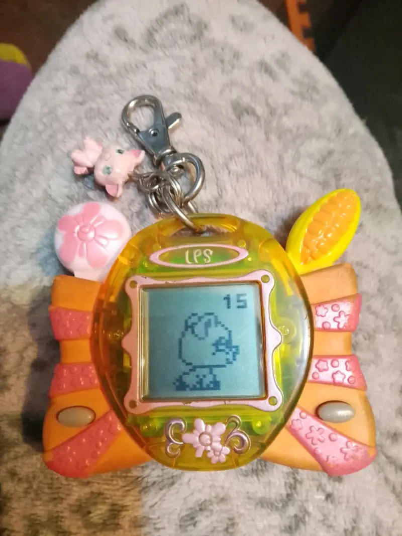 tamagotchi de lps - 2