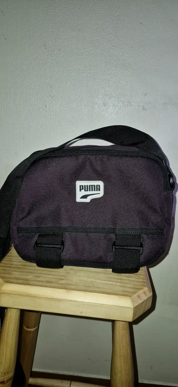 Riñonera Puma morada con interior rosado - 2