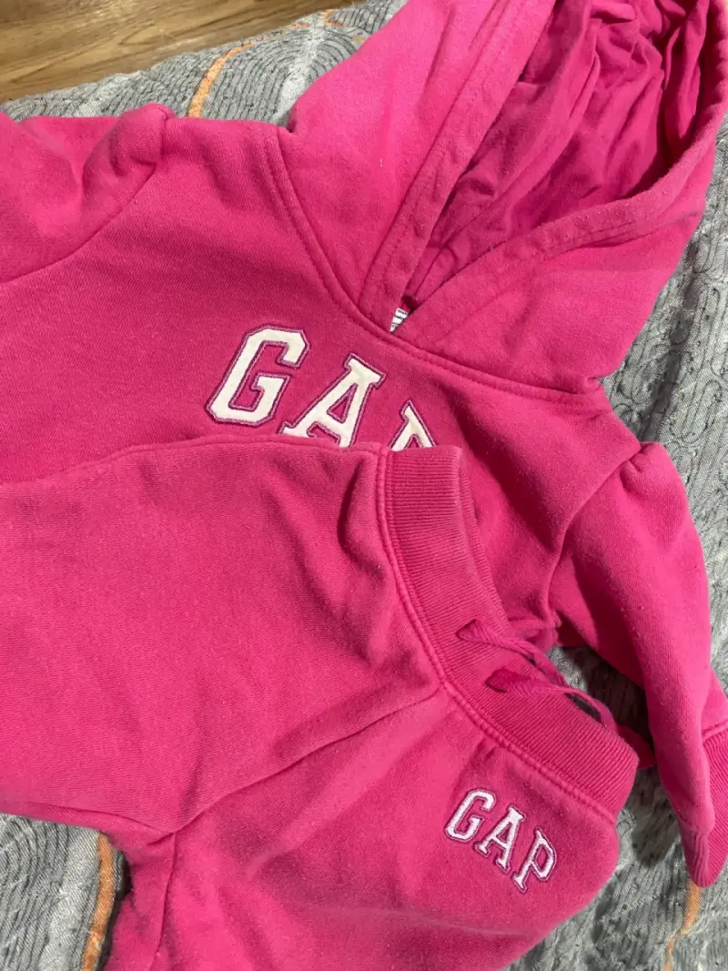 Conjunto de bebé GAP rosado con capucha - 4
