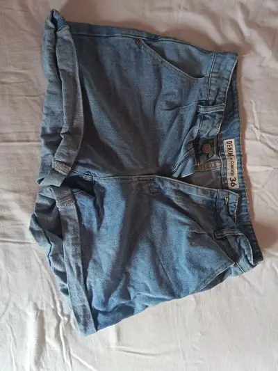 Shorts de mezclilla para mujer talla 36 - miniatura 1