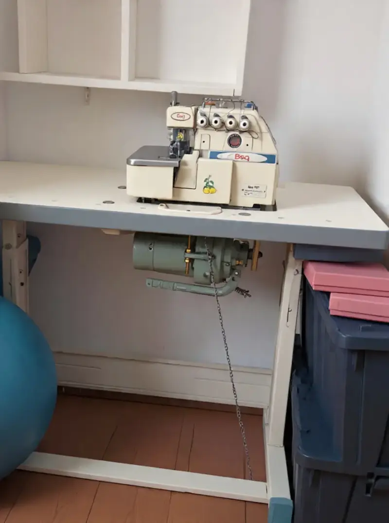 Máquina de Coser Industrial BSQ con Mesa - 2