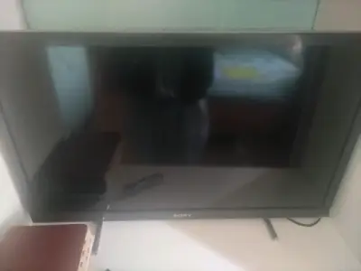 Televisor Sony pantalla plana 32 pulgadas - miniatura 2