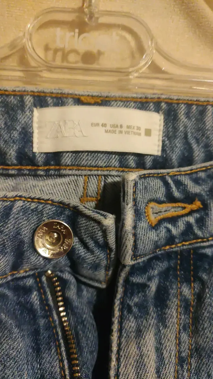 Jeans de mezclilla azul para mujer Zara - 2