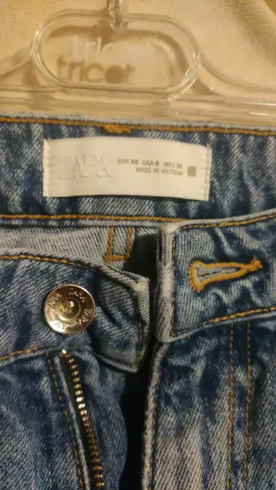 Jeans de mezclilla azul para mujer Zara - miniatura 2