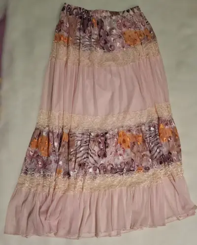 Falda larga con estampado floral - miniatura 1