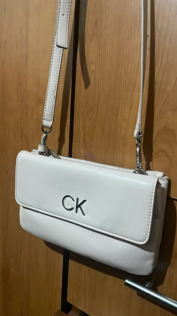 Cartera Calvin Klein rosada - 4