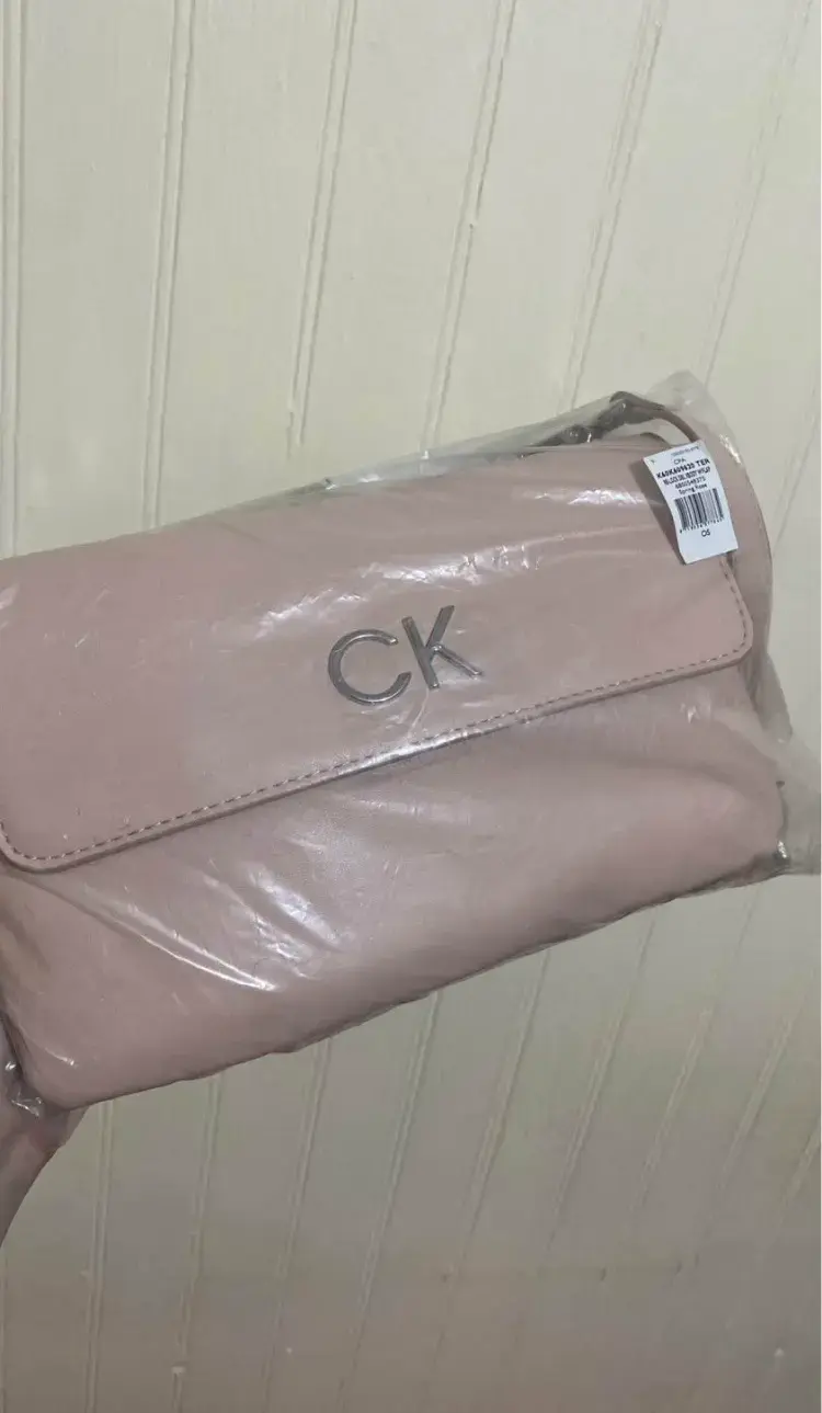 Cartera Calvin Klein rosada - 6