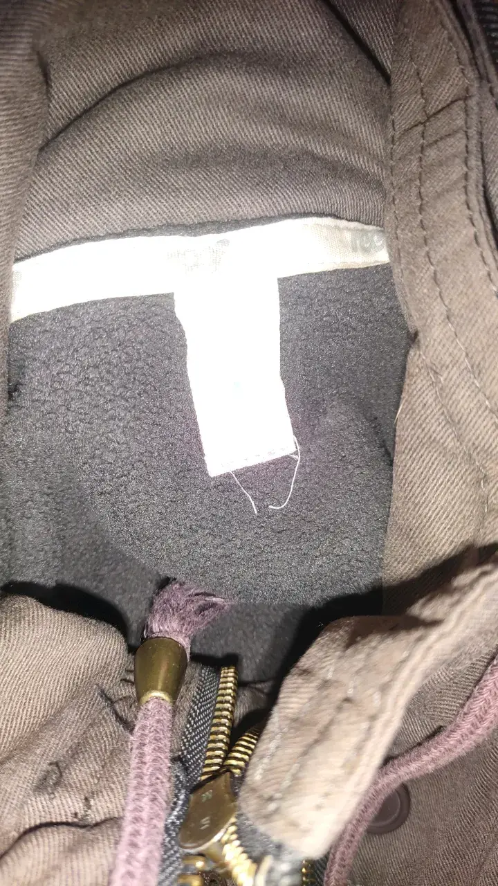 Parka Reef verde militar con capucha y bolsillos - 6