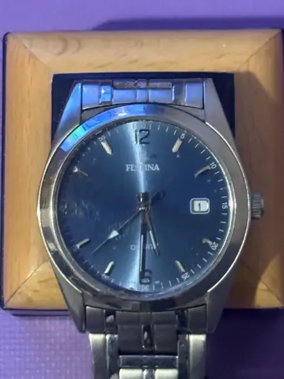 Reloj Festina de acero inoxidable con esfera azul - miniatura 1
