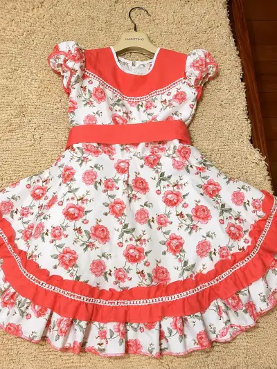 Vestido de niña floral con volantes - miniatura 1