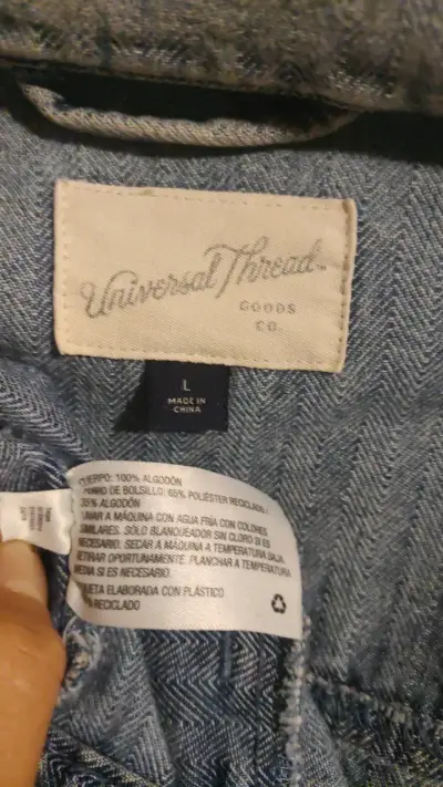 Chaqueta de mezclilla Universal Thread talla L - miniatura 1