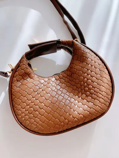 Cartera media luna hobo marrón - miniatura 1