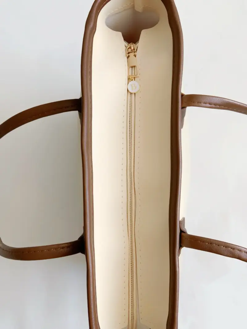 Bolso tote beige con asas marrones - 2