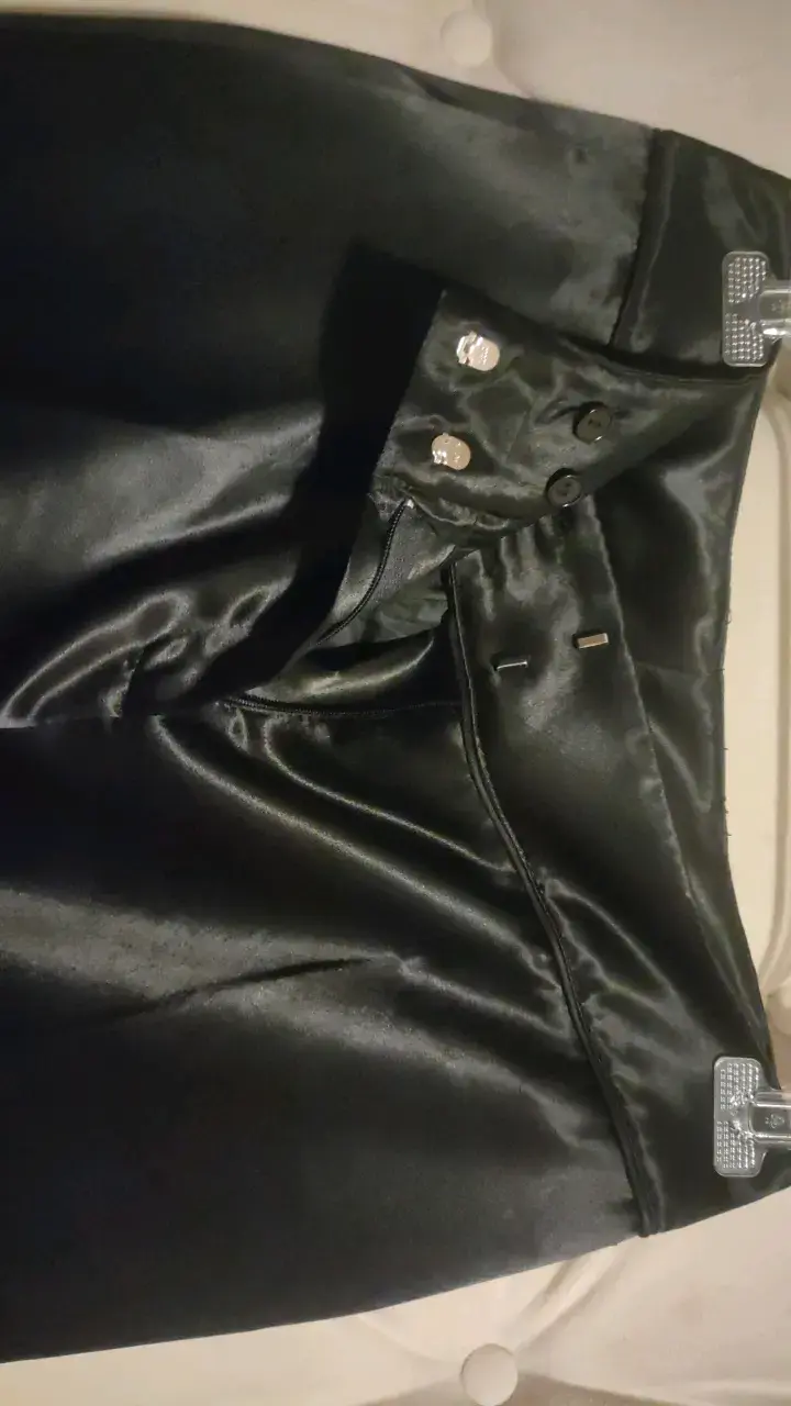 Pantalones de satén negros elegantes - 2