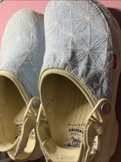 Zuecos Levi's de Tela Azul Claro - miniatura 1