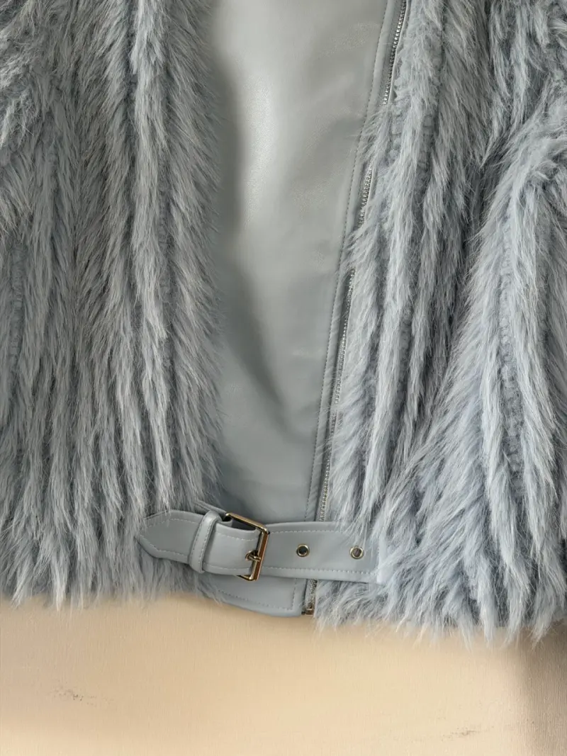 Chaqueta de piel sintética celeste con cinturón - 3
