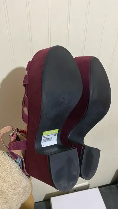 Sandalias de plataforma burdeos Basement - miniatura 5