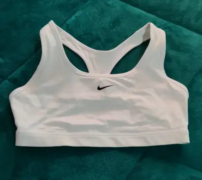 Top deportivo blanco Nike Dri-FIT - miniatura 1