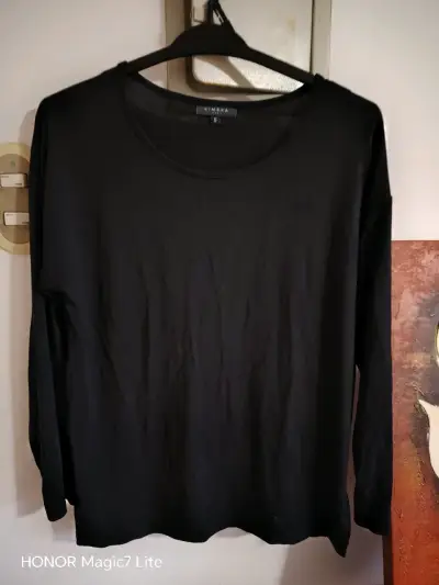 Polera manga larga Kimera negra y verde - miniatura 1