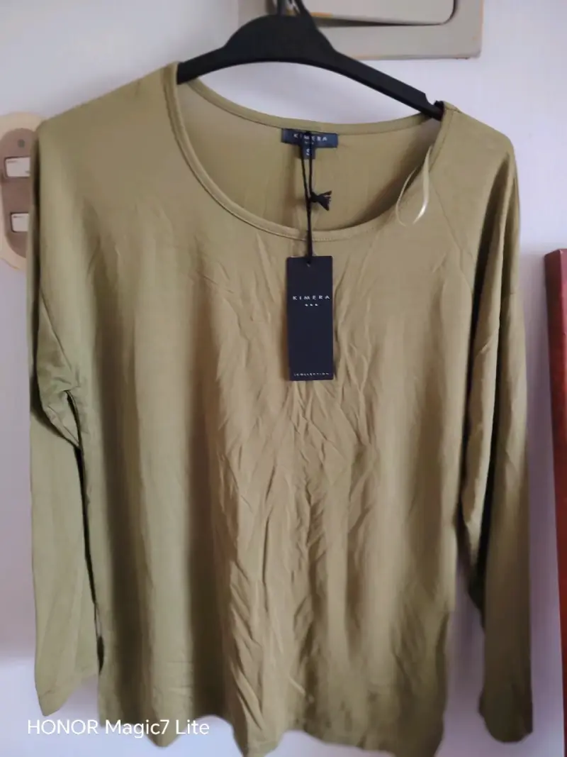 Polera manga larga Kimera negra y verde - 2