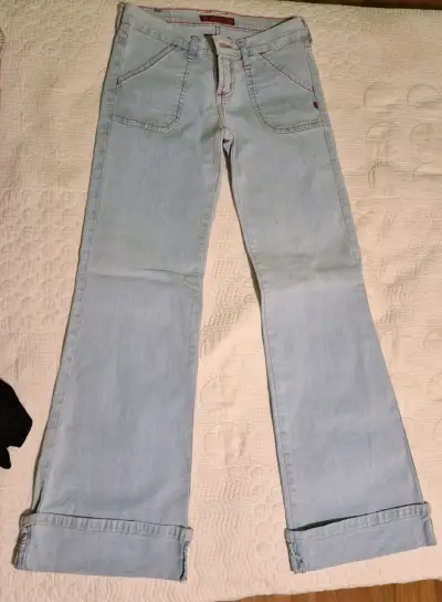 Jeans de mezclilla azul claro - miniatura 3